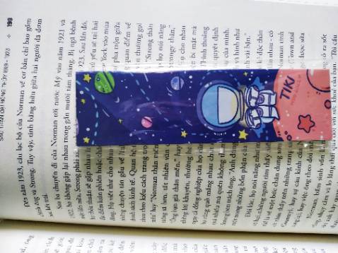 Sách đẹp, giao hàng nhanh. Mua 2 quyển lúc giảm giá lại được tặng bộ bookmark.