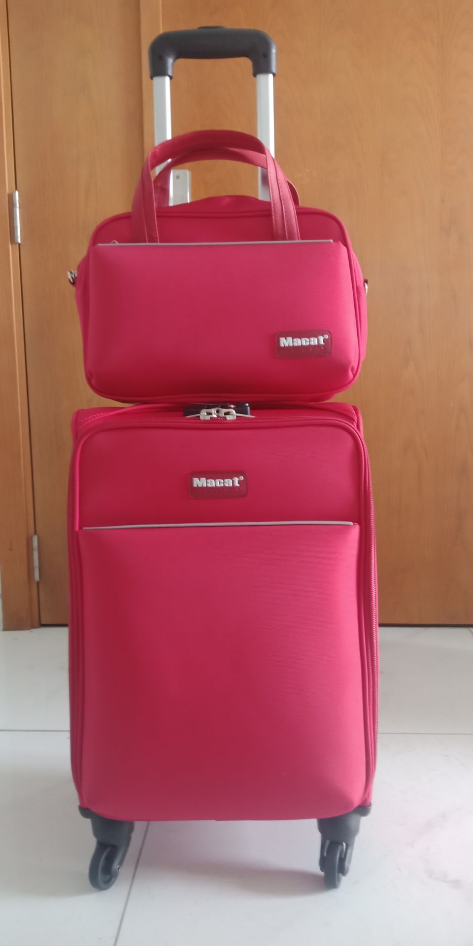 Giao hàng nhanh, sản phẩm giống hình, đóng gói cẩn thận.