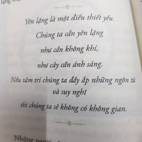 Nội dung sâu sắc, giấy tốt, mực in rõ.