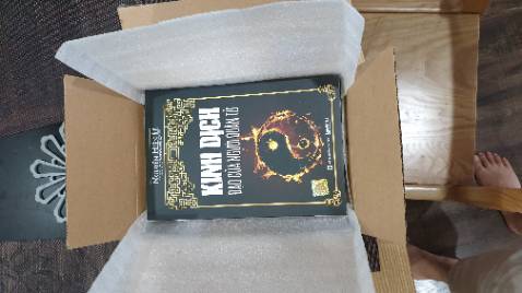 Giao hàng tốt, đóng gói cẩn thận. Nội dung sách rất hay. Nhưng khâu xuất bản, hiệu đính chưa tốt nên nhiều lỗi chính tả