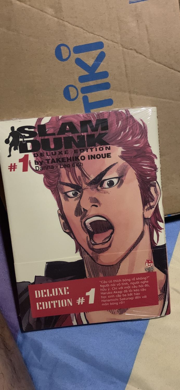 Lần đầu nhận hàng Tiki móp méo thế này, để khui thử xem tình trạng ra sao. Tèng teng hên quá, còn nguyên vẹn