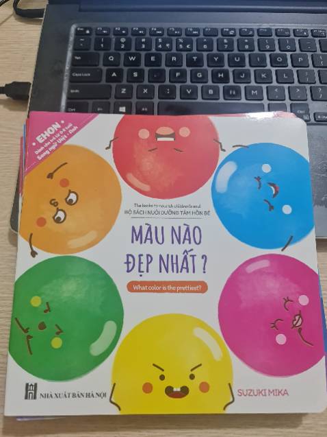 Sách giao không đúng với mô tả chi tiết của combo =>> Ko phù hợp với tuổi của bé.
