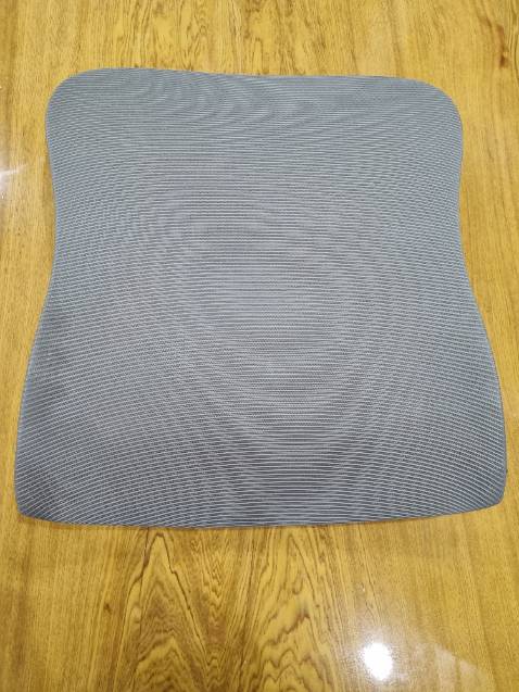 Nhà cung cấp làm việc chuyên nghiệp, khi sp có lỗi lưng ghế có 2 vết rách nhưng nhà *** đã liên hệ để gửi lưng ghế mới thay thế. Xin cảm ơn