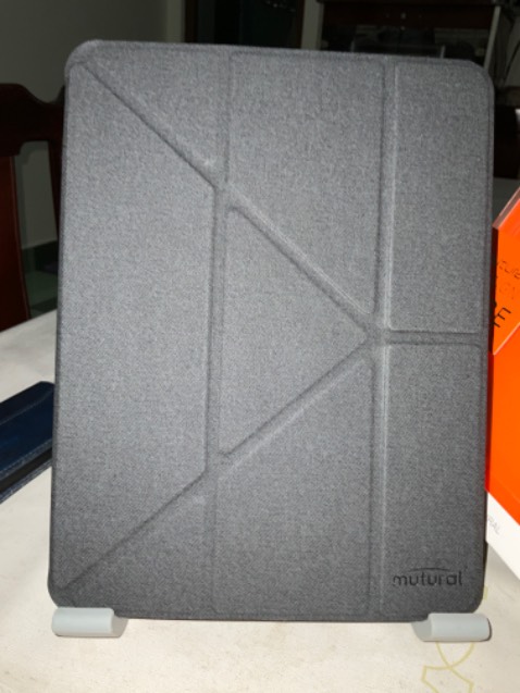 Giao hàng không đúng như đã đặt mua . Đề nghị nhà bán hàng đổi lại . Mất uy tín quá ! Hàng không đúng giá trị số tiền đã thanh toán.