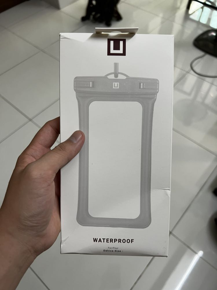 Mình không nhận đc quà tặng theo mô tả, yêu cầu shop bổ sung và gửi cho mình!
Sau đó Shop đã gửi lại đủ, shop xử lý tốt !