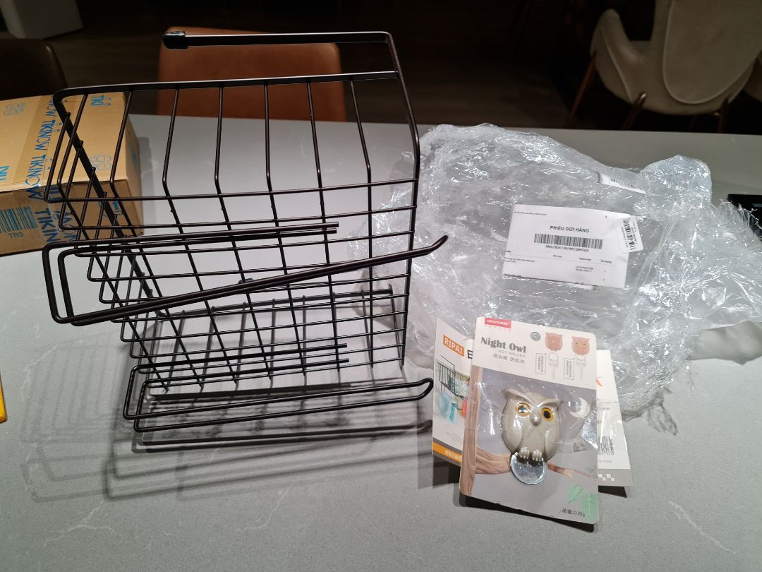 mới tháo ra là bị gãy hư 1 bên sao mà vẫn giao hàng cho mình vậy. shop xly dùm minh mới tháo ra là bị gãy hư 1 bên sao mà vẫn giao hàng cho mình vậy. shop xly dùm minh