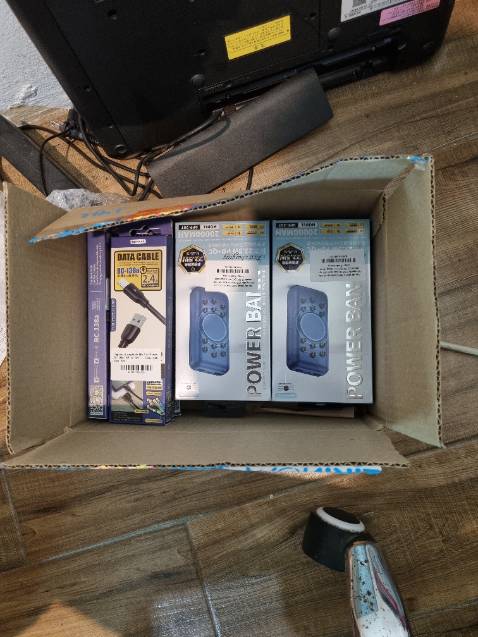 Hàng đúng như mô tả. Chỉ mỗi tội đóng gói bọc các thứ chưa cẩn thận lắm, sợ nhất vận chuyển hàng hóa ko đảm bảo. Có *** thử nói chung là ok.  Đánh giá sp cho 5 sao, đánh giá đóng gói chỉ đc 4 sao.