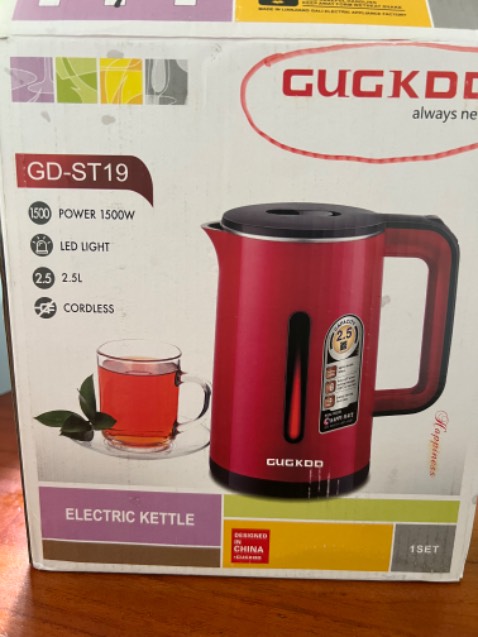 Hàng giả hàng nhái thương hiệu CUCKOO
Viết nhái Guckoo gây hiểu lầm. 
Chưa sử dụng nhưng nhìn thực tế là hàng MÃ như hàng giấy để thờ cúng vậy. Tôi không dám sử dụng VÌ SỢ CHẬP ĐIỆN CHÁY NỔ. 
Là khách hàng thân thiết của TIKI. 
Không hiểu tại sao TIKI lại có thể cho cửa hàng nhập bán hàng này.
Khách hàng không nên Mua 
ĐUNG LÀ TIỀN NÀO CỦA NẤY 
KHÔNG MUỐN CHẤM SAO NÀO 
VÌ KHÔNG CHẤM KHÔNG GỬI ĐƯỢC