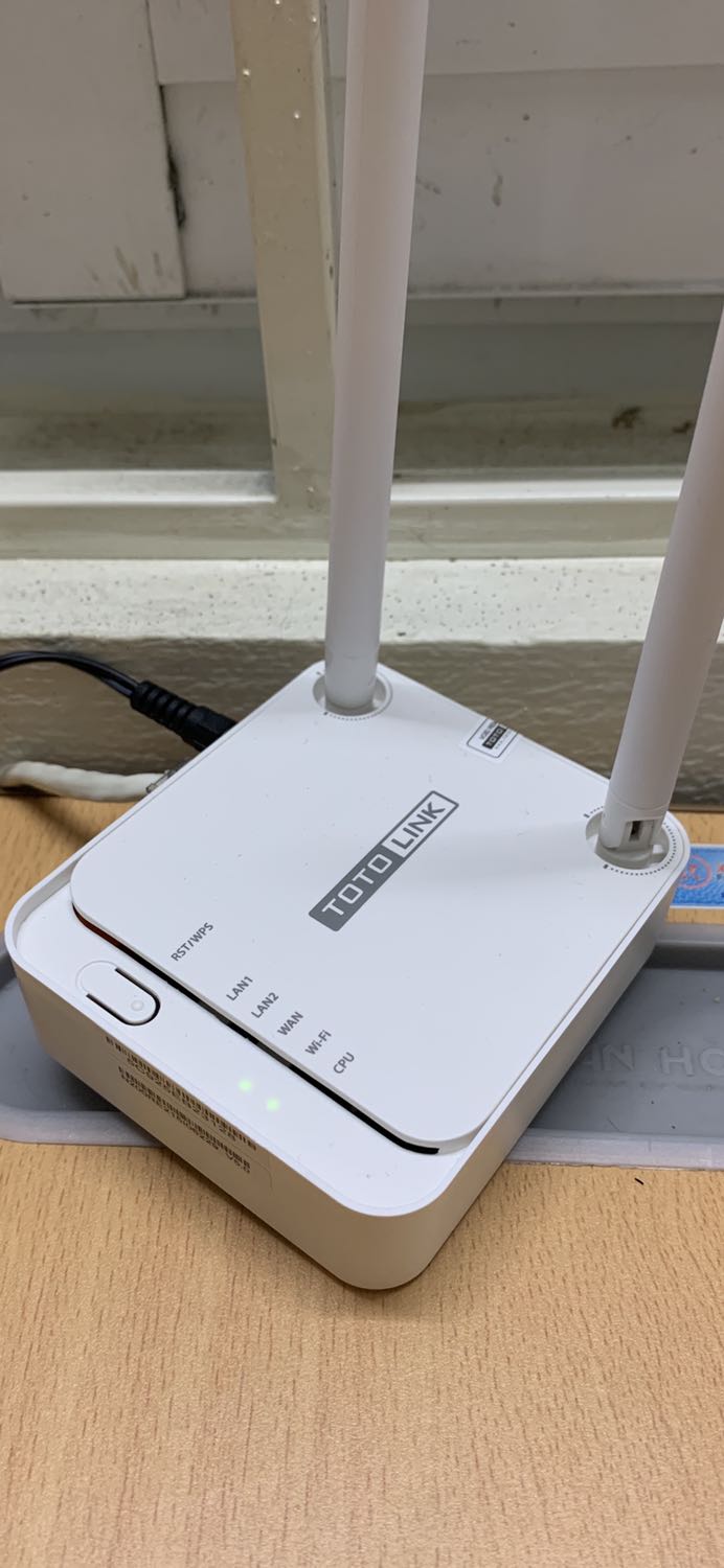 Wifi nhỏ gọn, còn nguyên tem mác bảo hành, đường truyền ổn định, giá cả rất phải chăng