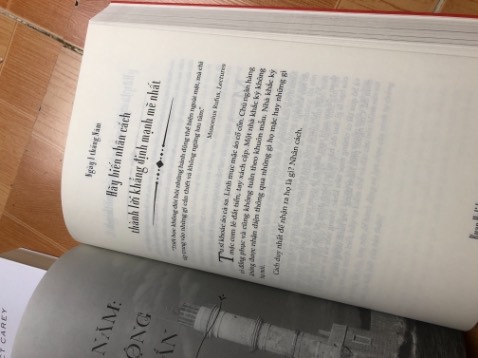Sách rất hay, tiki giao hàng đúng hẹn, sách để trong hộp rất kĩ lưỡng