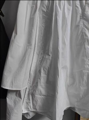 Hiệu suất mạnh mẽ, làm thẳng nhanh, động cơ hoạt động mạnh mẽ,nhiệt độ mặt ủi khoảng 160 độ . Sử dụng dễ dàng,Khá tiện