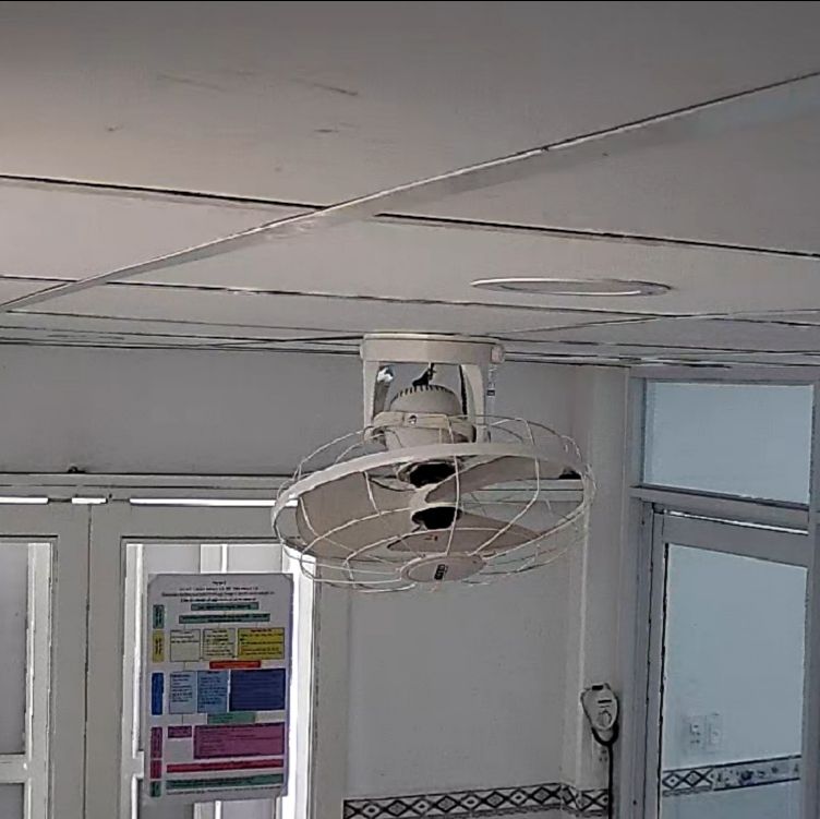 giao hàng nhanh đúng hẹn, đóng gói kĩ càng, sản phẩm dùng bền đẹp, có nhiều chế độ gió, dễ vệ sinh khi cần...