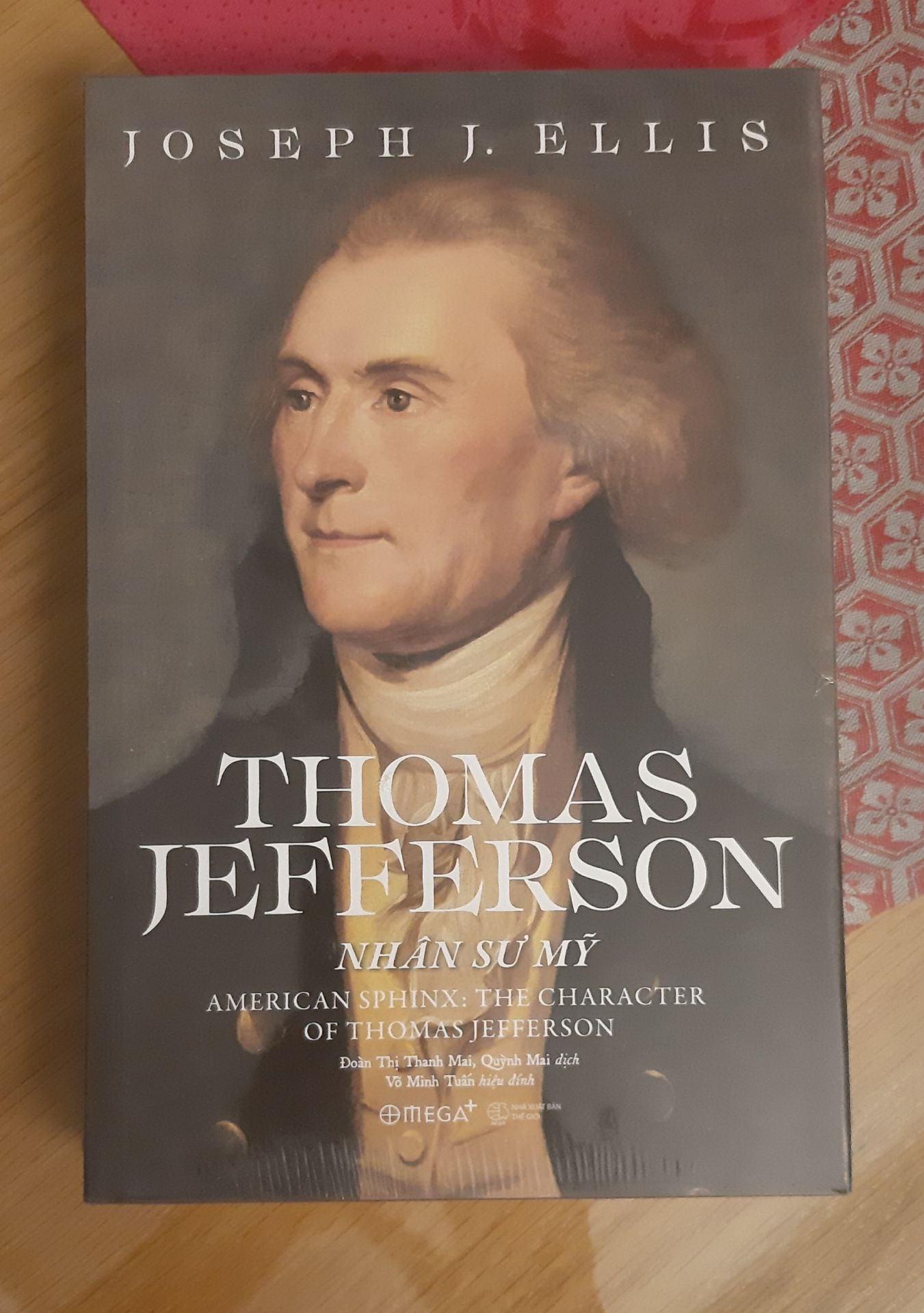 Sách rất đẹp. Đóng gói rất cẩn thận. Giao hàng đúng hạn. Chưa đọc nên chưa nhận xét nội dung. Ủng hộ Tiki.