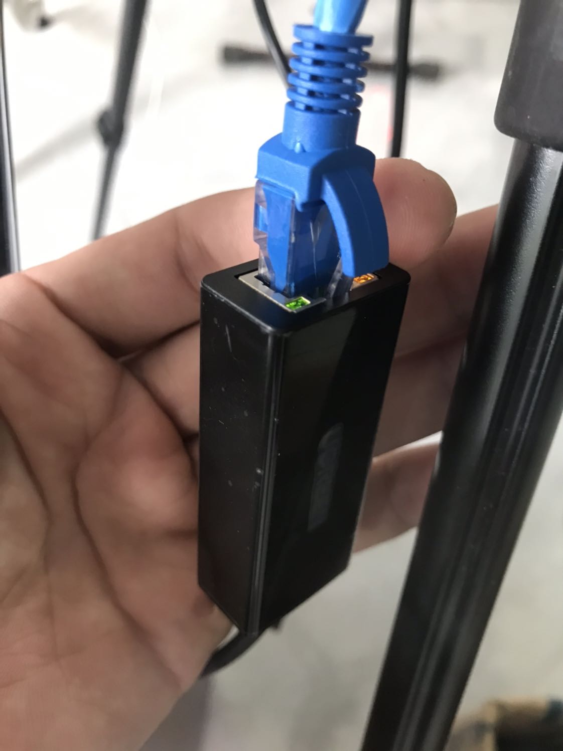 Sản phẩm tốt.
Mạng chạy ổn định. Sử dụng hết băng thông. 
Trước khi sử dụng cần lên trang chủ URGREEN tải driver AX88179 về. Cài vào và restart lại sẽ dùng được.