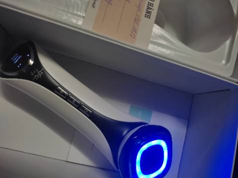 Ưng ghê tks tiki nhiều nhoa !!! Máy dễ sử dụng hoặt động tốt cầm chắc tay ko nặng đâu 🥰 tối dành chút thời gian chăm sóc bản thân rất relax luôn ạ