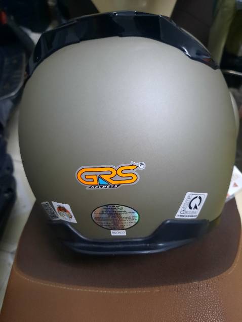 Mũ hơi nhẹ, nhưng chấp nhận được, ok