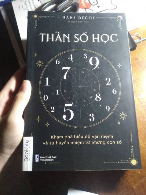 Sách hay, rất có ích cho người mới làm quen thần số học như mình. Nhưng vì mới nên mình chưa liên kết được tất cả các số được đưa ra trong sách