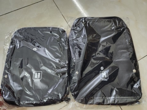 Hàng đẹp lắm nha, ban đầu mình đặt màu tím mà shop hết màu tím shop đã chủ động lh và tư vấn cho mk màu khác. Nói chung là shop nhiệt tình. Giao hàng và đóng gói của Tiki thì ko cần bàn siêu nhanh và siêu đẹp luôn.