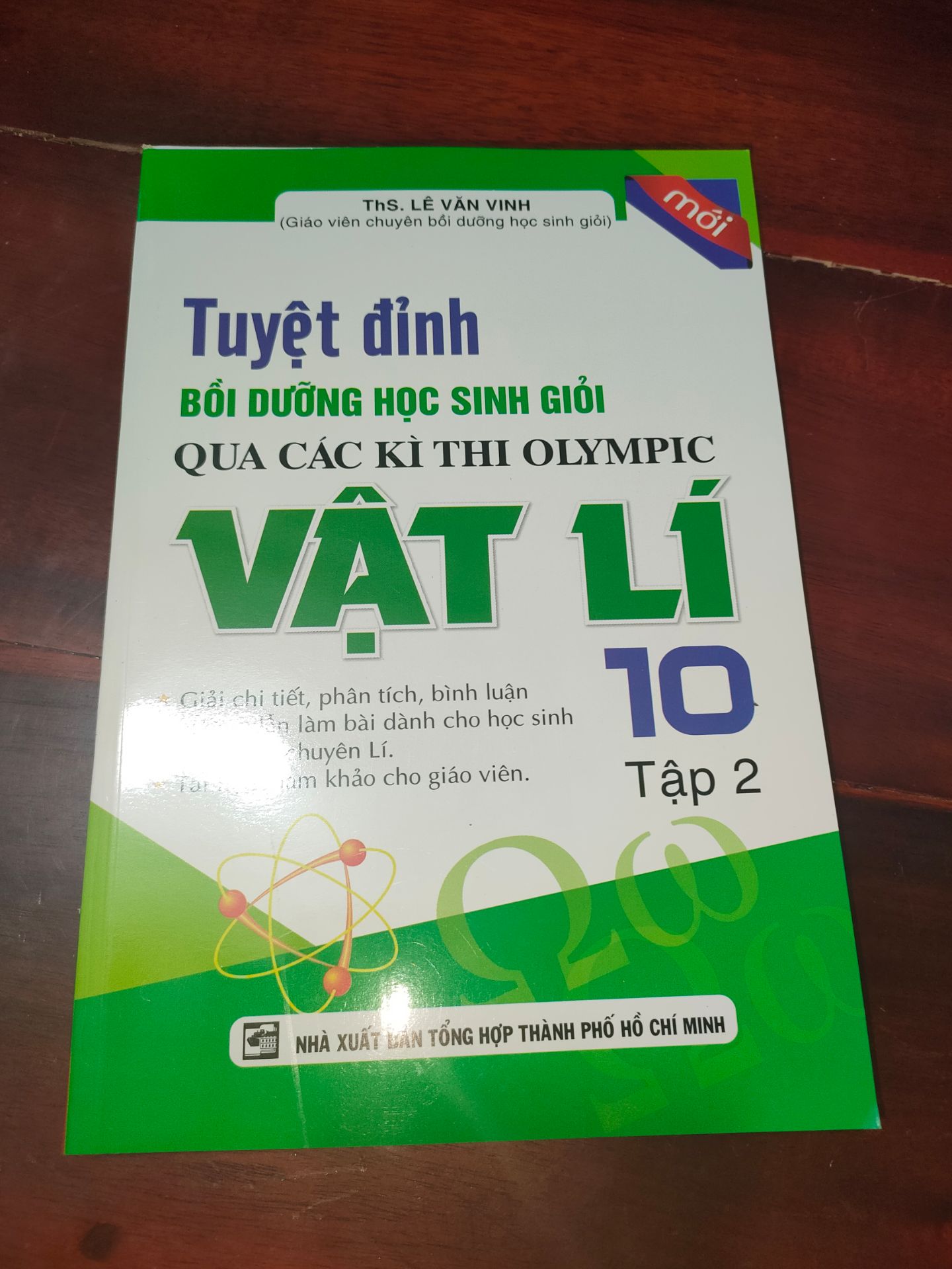 sách tốt, giao hàng nhanh nói chung là ưng cực kì:))