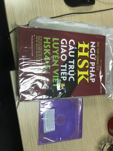 Sách đóng gói cẩn thận, in màu đẹp. Sờ sách mới thích thật. 
Nhờ sách gửi mã giảm giá và kho tài liệu 30G qua mail: *** giúp minh