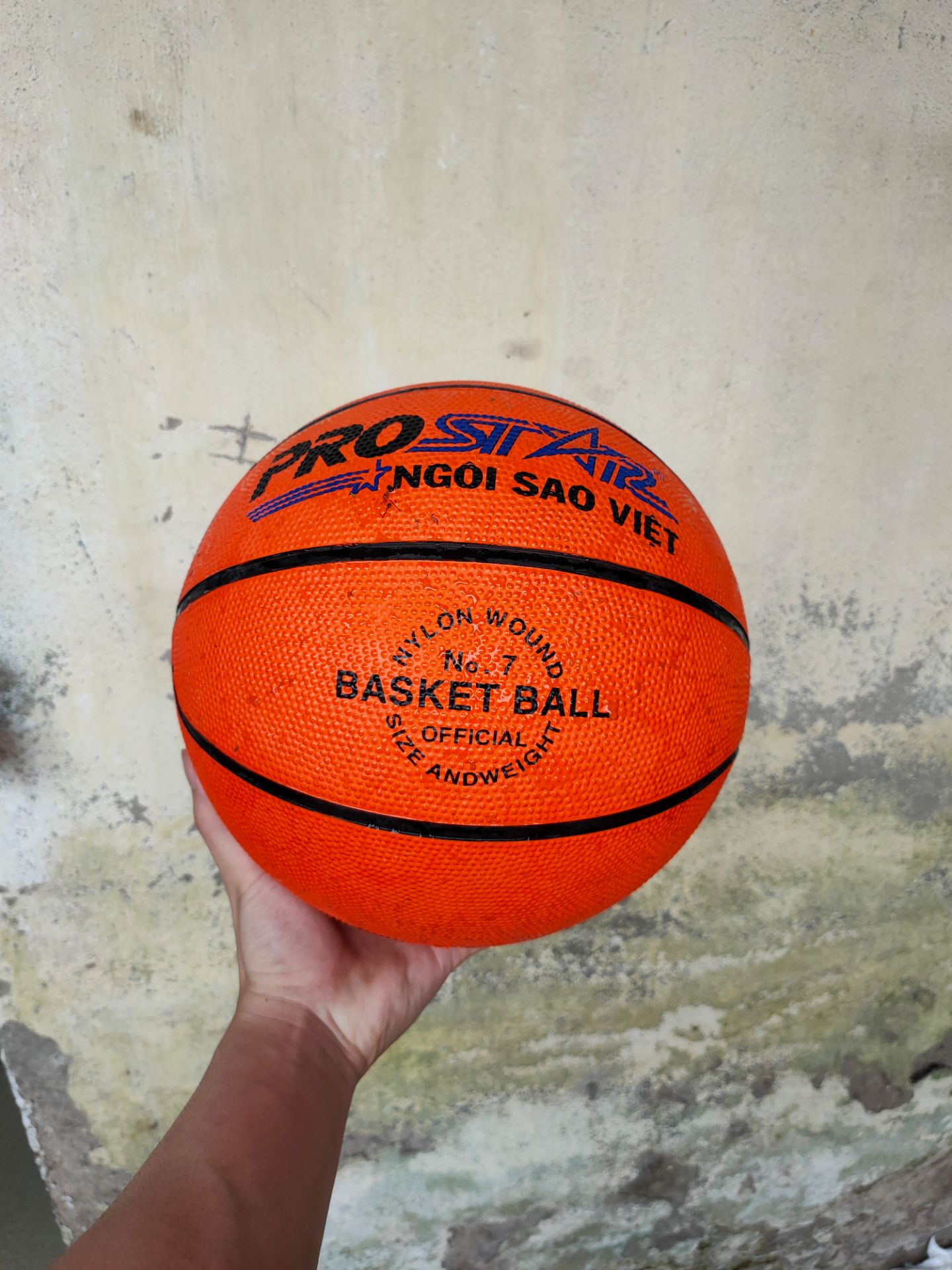 sản phẩm rất tốt, vận chuyển siêu nhanh. Nhưng có vài chỗ của khung rổ bị méo, chắc do bên vận chuyển. Mình rất hài lòng về sản phẩm