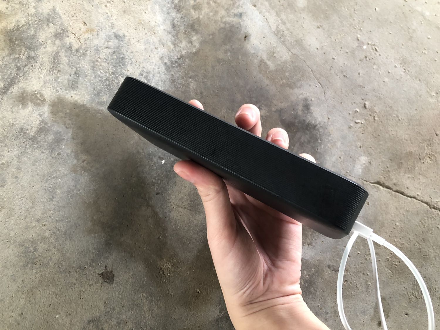 Xài bền nghe mấy ní, pin trâu á, nói chung là yên tâm hơn mấy cái rẻ tiền 100k 200k, nên mua nheeee