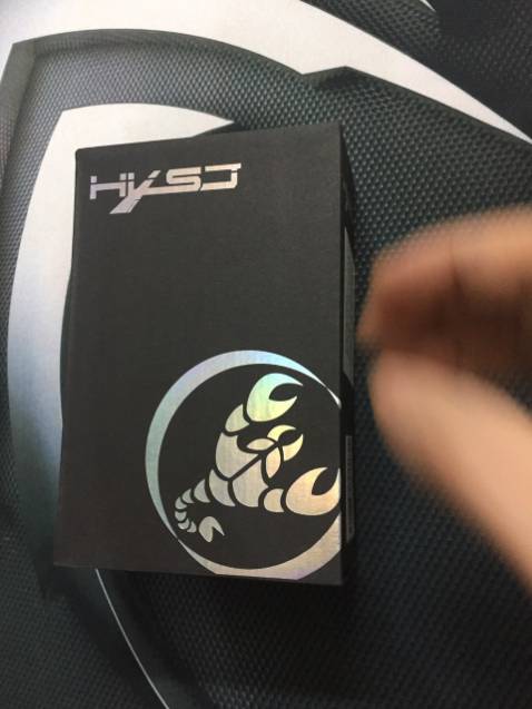 quá chất ạ, tốt, m là con gái cũng thử chơi mấy con này xem sao vì thấy giá cũng rẻ với nhìn lạ mắt, cũng chẳng có nhu cầu chơi game gì đâu nhưng mua thử thì thấy dùng rất sướng, tay m nhỏ nên cầm hơi bị to chút nhưng bù lại được cái phê, quả đèn led phải nói là đẹp huyền thoại