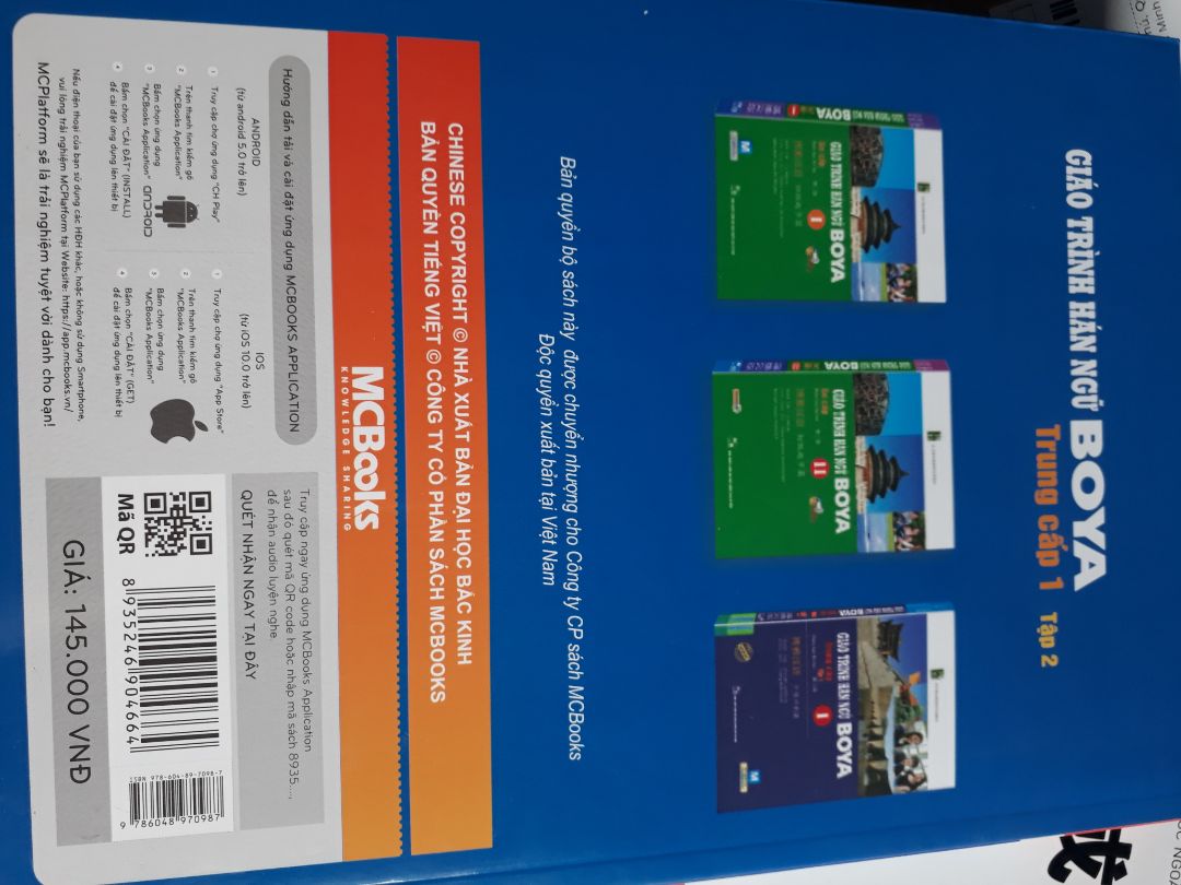 Tiki giao hàng cực nhanh luôn. Mình đặt sách ngày 21 sang ngày 22 đã có rồi. Sách in 2019 nên mình rất yên tâm, chất lượng mực in cũng ok, không bị nhòe. Có điều bìa sách bị trầy xước quá. Mặt sau của sách mực in bị nhòe, mặt trước thì ok.Shop chú ý hơn nha. Trước h mình hay mua sách mà chưa bao h được 1 cuốn bìa không bị trầy ?.