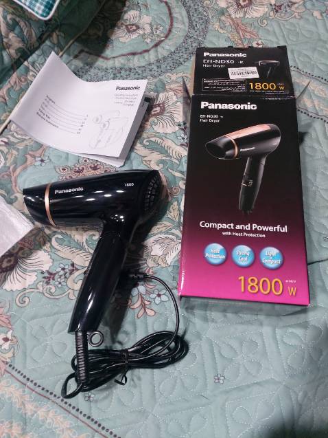 Giao hàng hơi lâu. Chờ mãi trừ 1*. Còn lại tất cả đều ok. Màu đen sang hơn màu hồng .