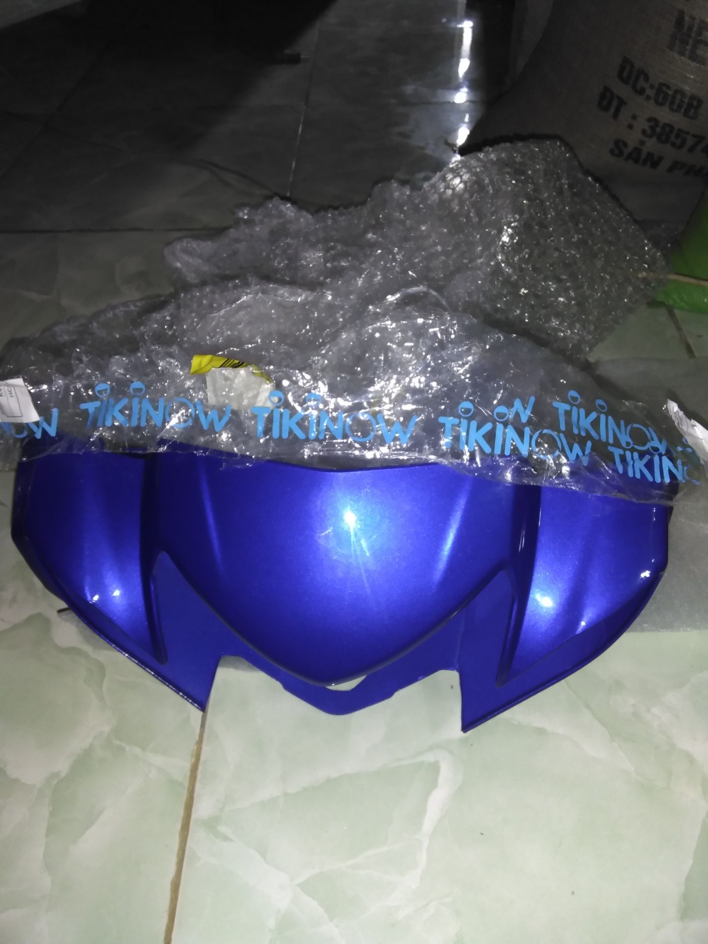 Cm shop *** đảo vừa phải...Toi đạt hàng ý hộp trông hình ảnh mà nó dao tao lao ko..mất 230k của tôi ???