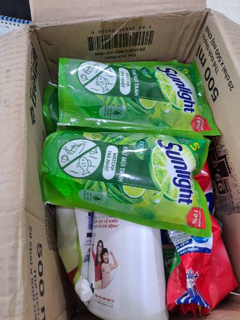 Đặt hàng màu trắng.  Giao hàng màu xanh....