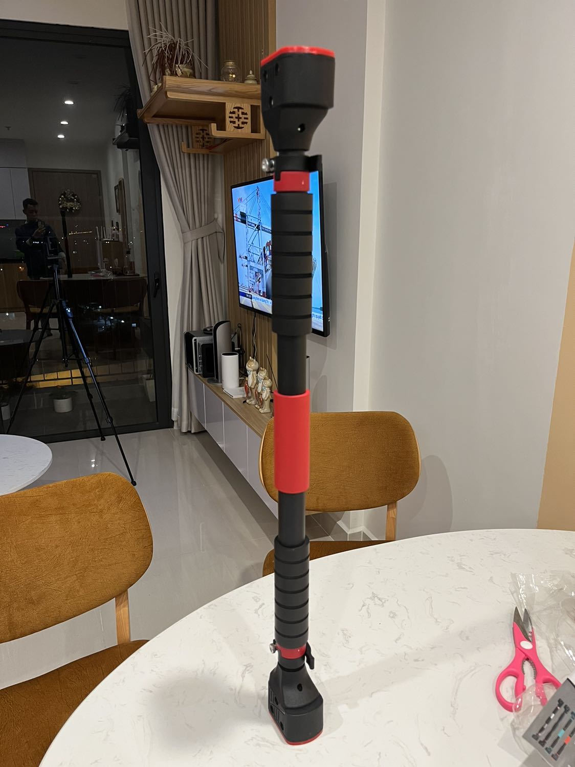 Giao hàng nhanh, sản phẩm có chất lượng hoàn thiện tốt, chắc chắn, dễ dàng sử dụng