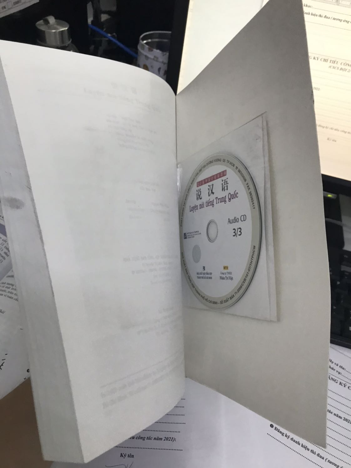 Sách tuy hơi cũ nhưng rất hay, file đĩa thì hì hục một lúc cũng cop đc sang máy và chuyển thành mp3. Rất tốt, 5 sao nè