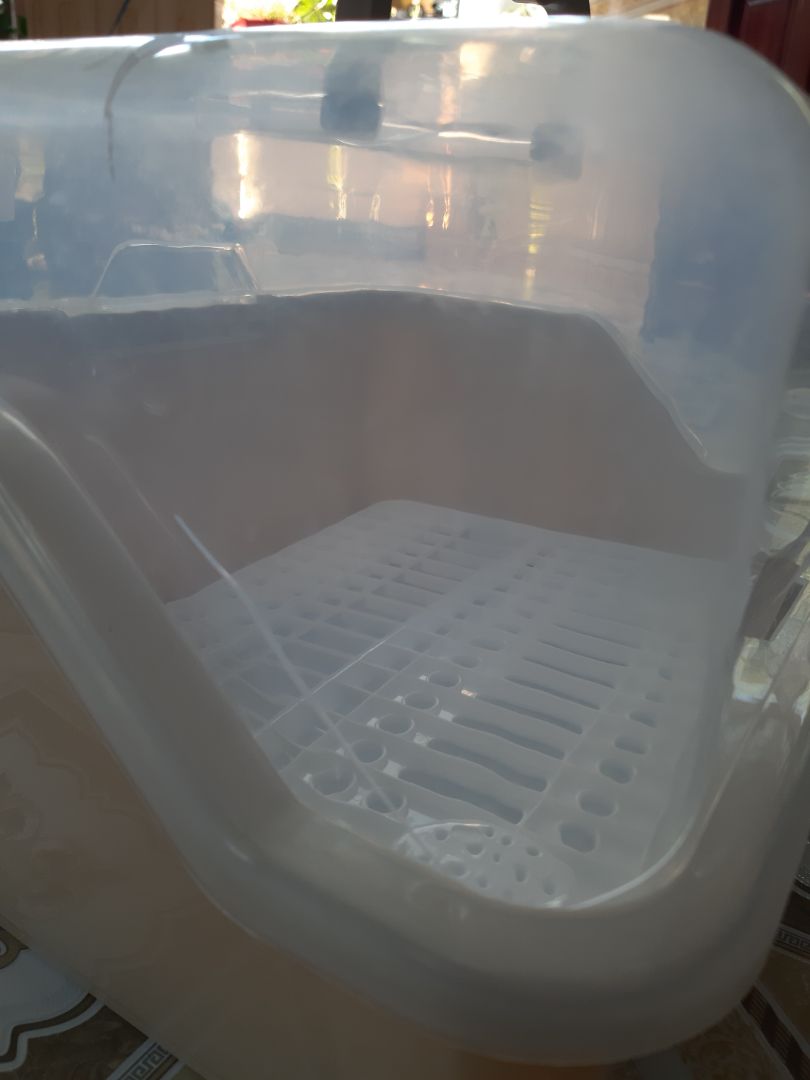 lần đầu tiên mua mà thất vọng tràn trề. sẽ k bao giờ mua hàng tiki nữa. hàng bị bể 2 chỗ thêm 1 chỗ hư nặng. vết nứt có thể chấp nhận do vận chuyển. nhưng vết trầy kia chắc chắn do hàng bị trc khi đóng gói. Vì bên ngoài đóng gói k bị trầy . Vết trầy nặng vậy nếu bị do bên vận chuyển thì nó sẽ trầy cả bên ngoài giấy gói hàng. Nhà cung cấp làm ăn ẩu quá