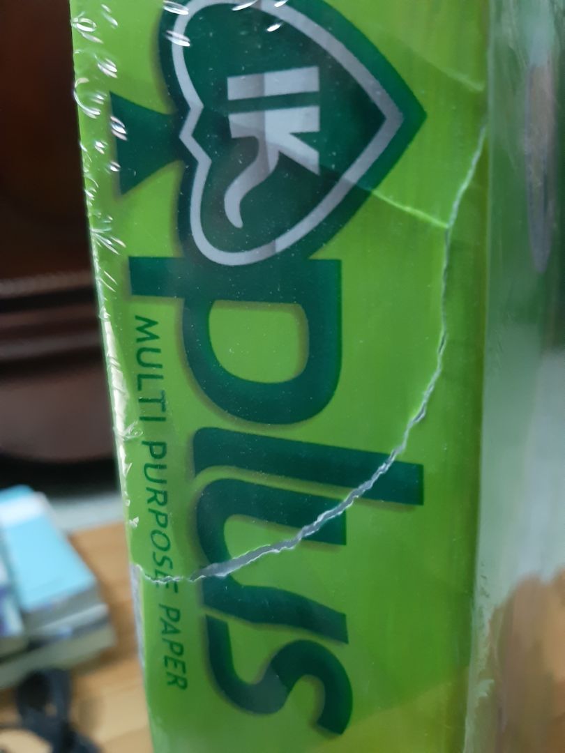 Giá rẻ, giao hàng nhanh, đặt 2 ream đều bị rách 1 chút ở góc nhưng shop đã bọc màng co ở ngoài nên vẫn chấp nhận được.