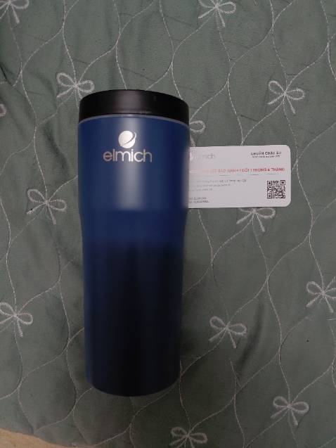 Giá rẻ gần gấp đôi so với *** Mall và *** Mall. *** nước nóng nhiệt không truyền ra ngoài gây bỏng như 1 số bình giá rẻ trôi nổi. Tặng kèm 2 ron cao su để dự phòng. Giao nhanh trong chưa đầy 24 giờ.