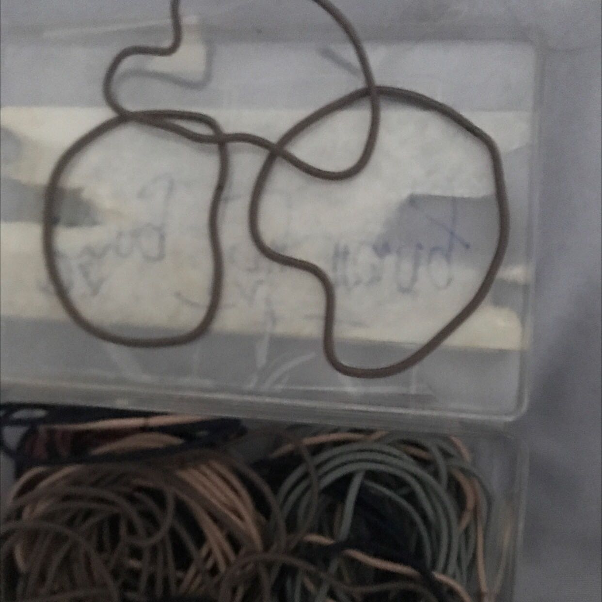 Thun như hàng sài rồi. Nó đã giãn hết cỡ luôn. Đợt truoc mua đâu có như vậy. Thất vọng với shop