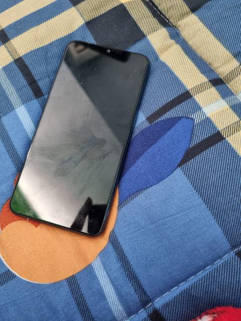 Giá ổn đấy ạ mình thấy hài lòng về dịch vụ tư vấn gói hàng cũng như chuyển hàng. Săn giá này cũng ổn. Pin hết hơi nhanh