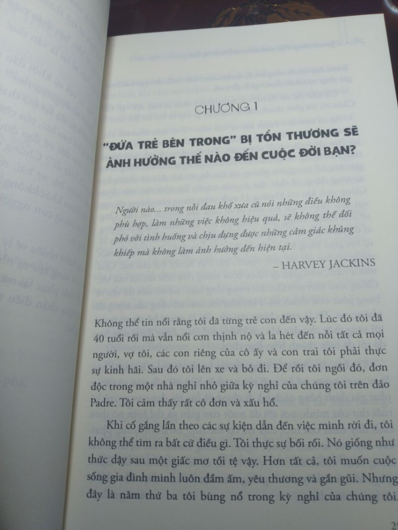 Hơi buồn vì không có bọc sách. Gói bọc sách là mình mua từ hồi lâu rồi còn khá nhiều nên không được bọc mình buồn. Sách mới mua nên sẽ không có review từ mình. Nhưng đọc qua review mọi người thì thấy cần thiết cho mình nên mua. Lướt qua nội dung rất háo hức. Giao nhanh, gói kỹ, sạch đẹp nghen. Thanks Fahasa.
