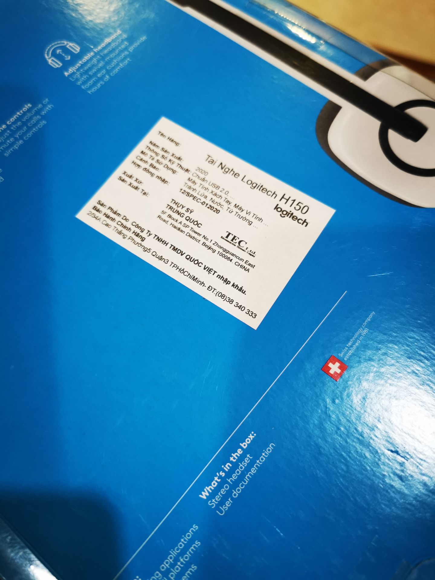 Tai nghe tốt,điểm trừ duy nhất là giao hàng quá chậm