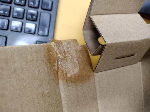 Mọi thứ rất ổn, trừ 1 chuyện: 2 viên pin AAA đã hỏng, nước chảy ướt 1 góc hộp, may mà chưa ảnh hưởng gì đến thiết bị.
Đến thời điểm này thì 2 viên AAA của bộ thứ 2 cũng hết nốt :)