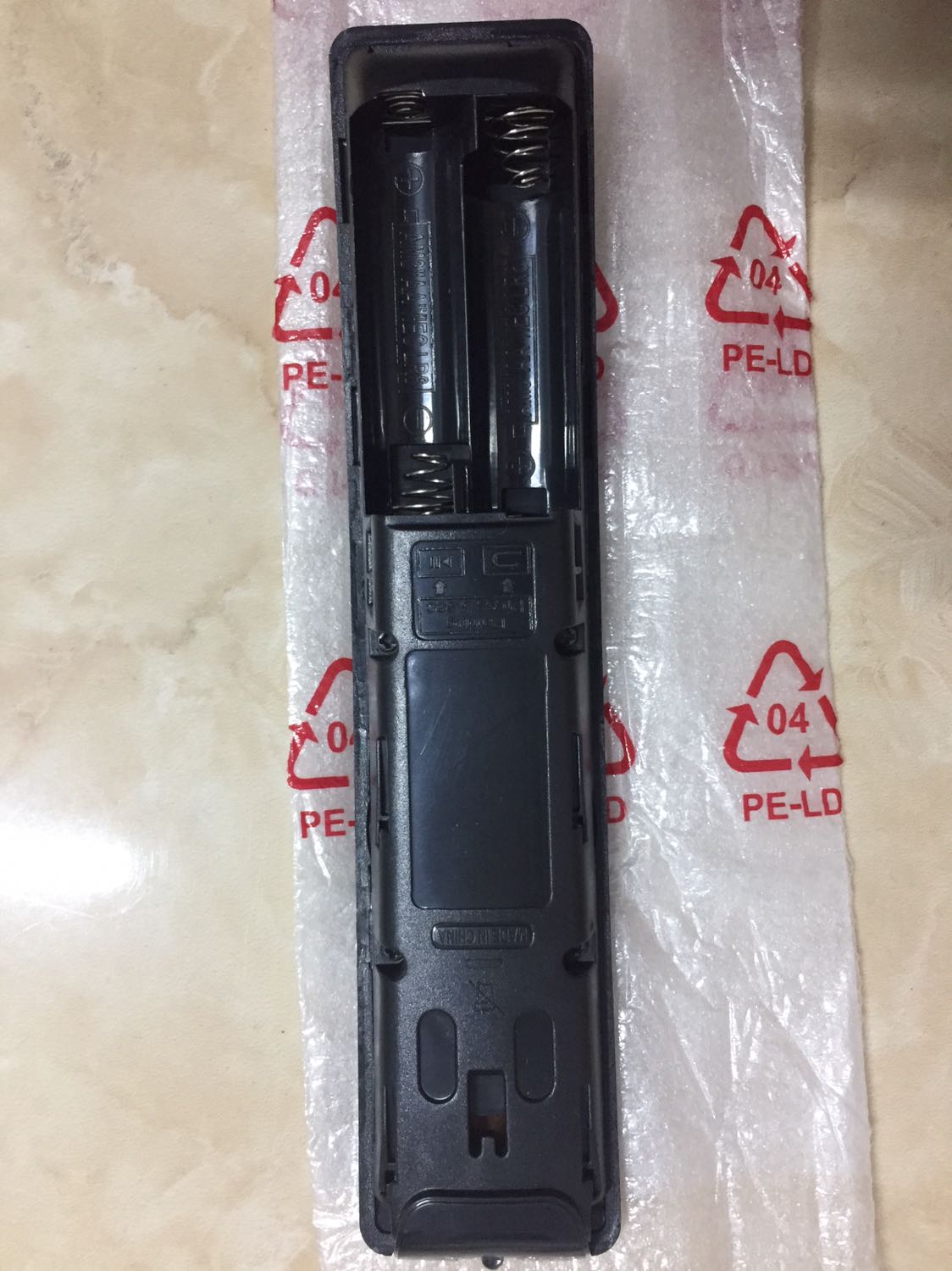 Hàng kém chất lượng. Như hàng chợ. Không đúng như hình đã quảng cáo