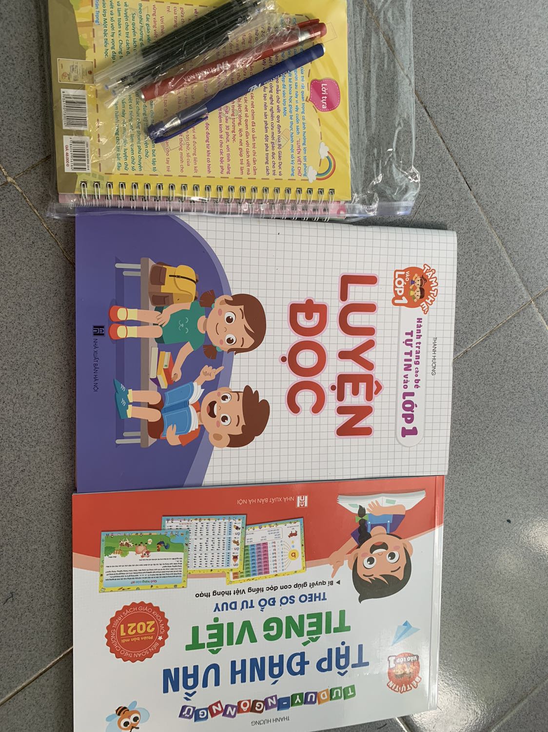 Sách rất đẹp, phù hợp cho bé sắp vào lớp 1 học rất thích, Shop tư vấn nhiệt tình