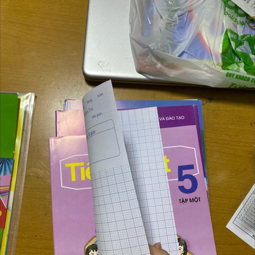 Loại này chỉ có 1 trang ko phải 1 tờ giấy đâu, ai mua thì lưu ý