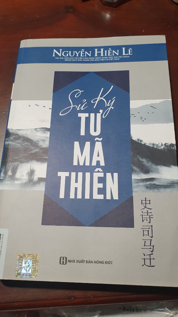 Dự kiến 12.6 giao nhưng đến 18.6 mới giao nên hơi quạu!