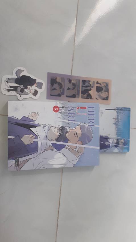 Giao hàng nhanh, vẫn như mọi lần mình đặt sách trên tiki hôm qua thì chiều hôm nay đã giao rồi rất đúng giờ luôn nha, gói hàng rất kĩ ko cẩu thả luôn nè 10đ cho tiki và shipper