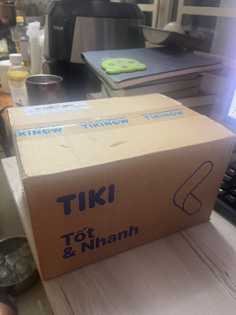 Tiki đóng gói sản phẩm chắc chắn và giao khá nhanh như dự kiến.