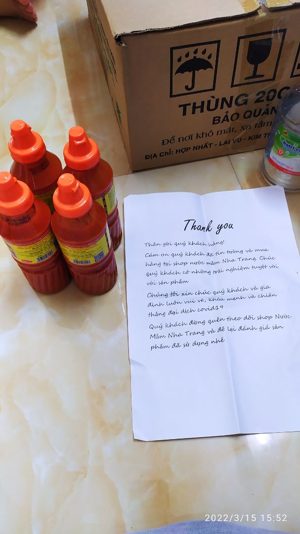 tương nhìn rất xịn xò. shop còn có thư cảm ơn khách hàng. chưa ăn thử nhưng ngửi mùi rất thơm