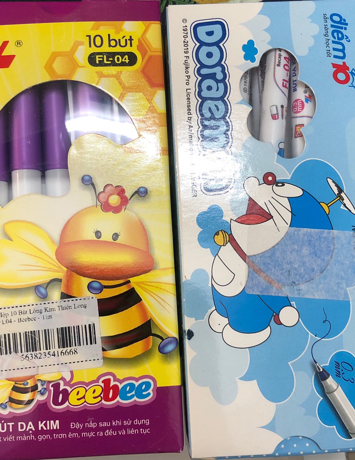 Bút dành cho bé tự luyện tập. Giá phải chăng và ko phí phạm với những bé phá đồ như con mình ^^' giao hàng nhanh đúng hẹn. Bút dành cho bé tự luyện tập. Giá phải chăng và ko phí phạm với những bé phá đồ như con mình ^^' giao hàng nhanh đúng hẹn.