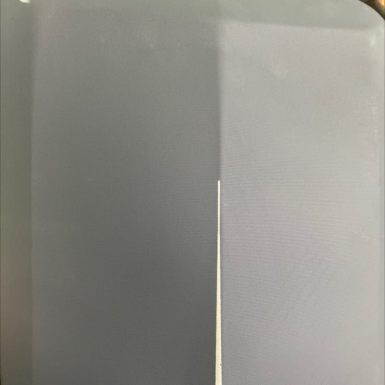 Cặp khá đẹp, cứng cáp, đựng được nhiều đồ, cách mở độc đáo và tiện lợi, có chỗ cắm sạc tiện lợi, đeo không bị đau lưng, thoải mái, có khoá tiện nghi, an toàn khi sử dụng, sau balo có dây đai cố định khi để lên vali. Xứng đáng với giá tiền, nên mua